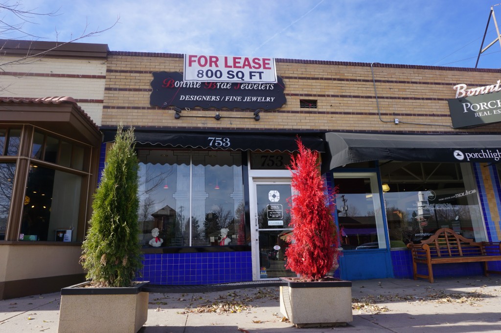 The landlord is searching for a new tenant for the Bonnie Brae Jewelers space. Photo by George Demopoulos. 