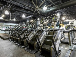 Chuze is taking over a 35,000-square-foot gym space. 