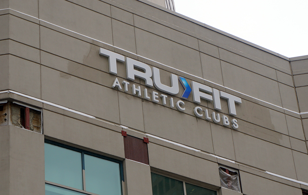 Tru fit deals athletic club