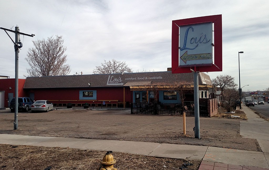 Lou's Food Bar at 38th Avenue and Shoshone Street closed Sunday. (Burl Rolett)