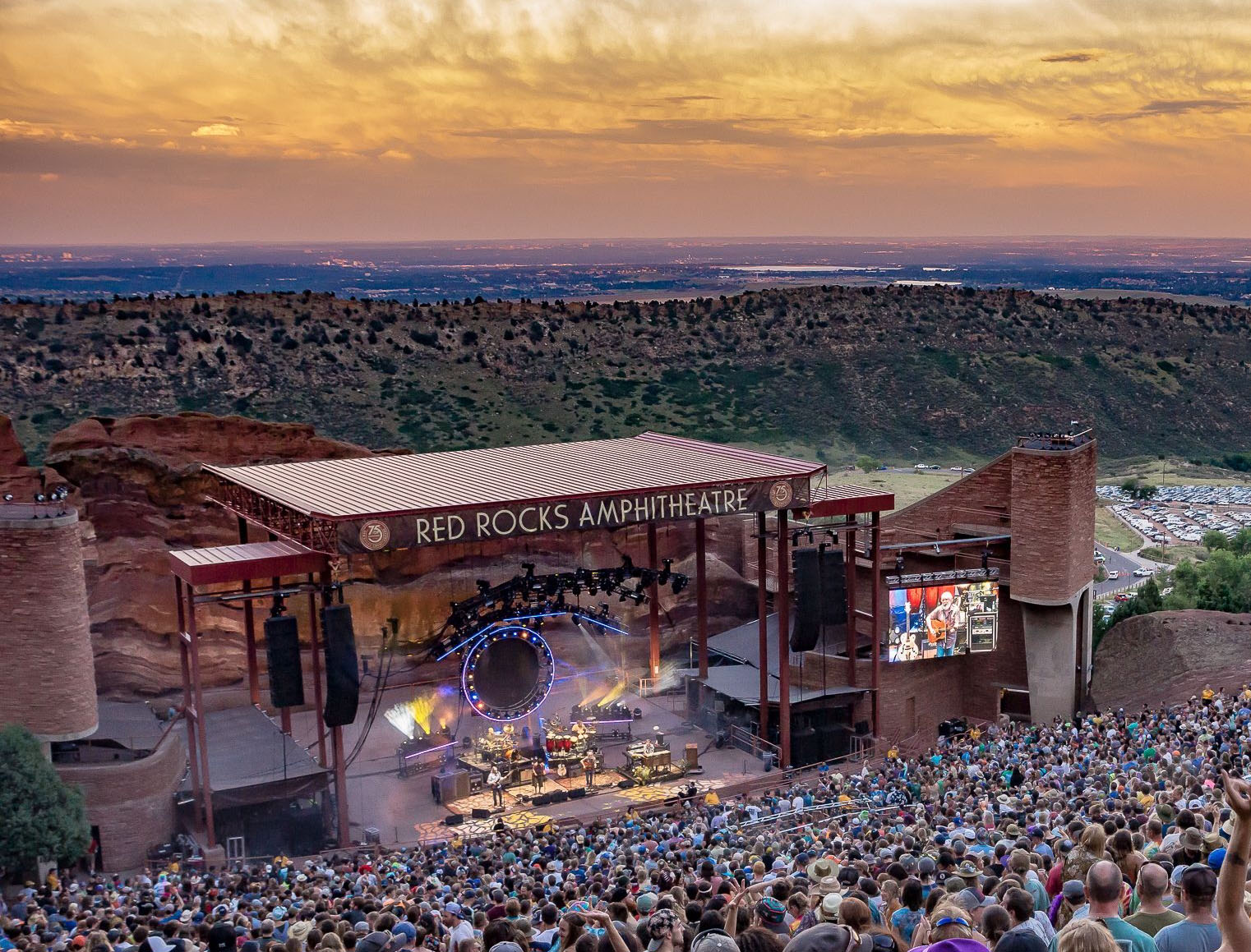 Concerts return to Red Rocks after revenue plunged 96 percent in 2020 - BusinessDen