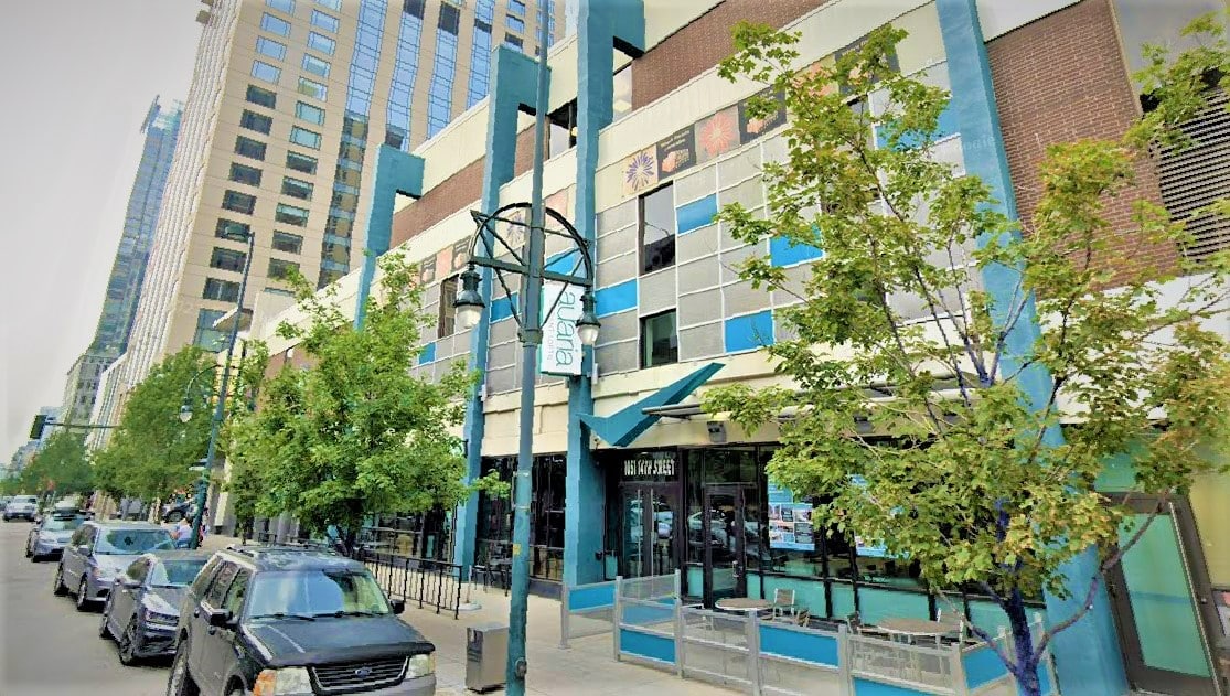 Denver apartment building declares bankruptcy