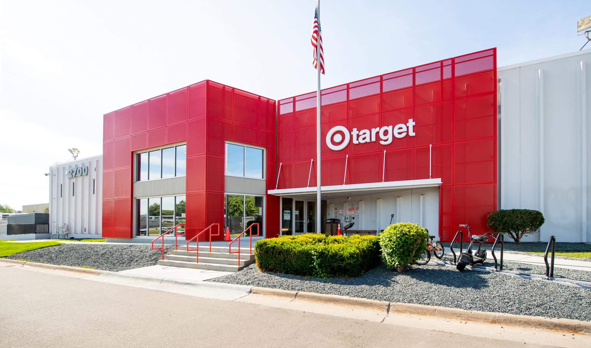 Target opening package-sorting facility in Denver